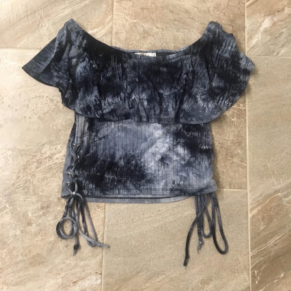 Off the shoulder Top - Picture 2 of 5